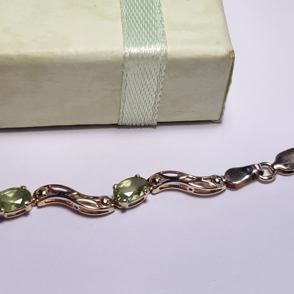 Estate 3.0ctw Natural Oval Peridot curved scroll bar 14Kt YG 7.25"Bracelet#24167